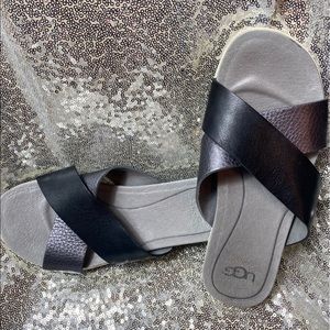 Ugg sandals size 6